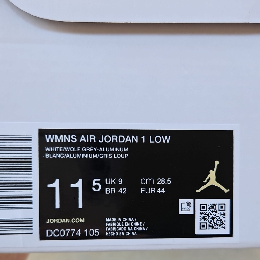 Air Jordan 1 Low Sneakers - Picture 15 of 15